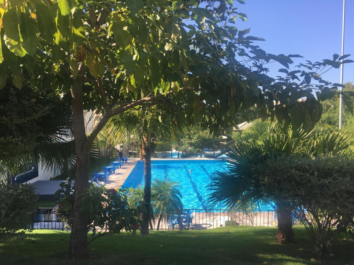 Hotel Golden Dolphin Com Cafe Da Manha! Piscinas 24H Caldas Novas Luaran gambar